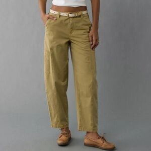NWT AMERICAN EAGLE OUTFITTER Stretch Barrel Cargo Pant Olive